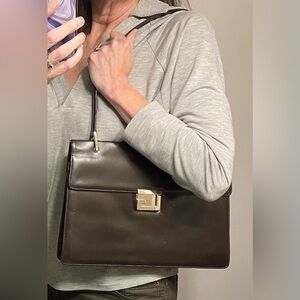Gucci Authentic Vintage Chocolate Brown Leather Shoulder Bag w/ Silver Hardware